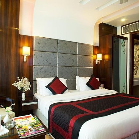 Hotel Delhi 55 -City Center New Delhi Exterior photo