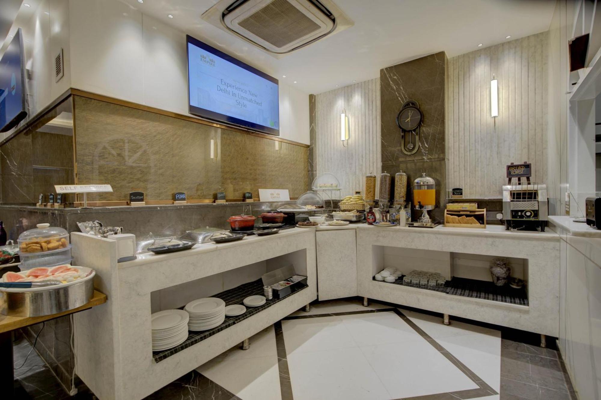Hotel Delhi 55 -City Center New Delhi Exterior photo