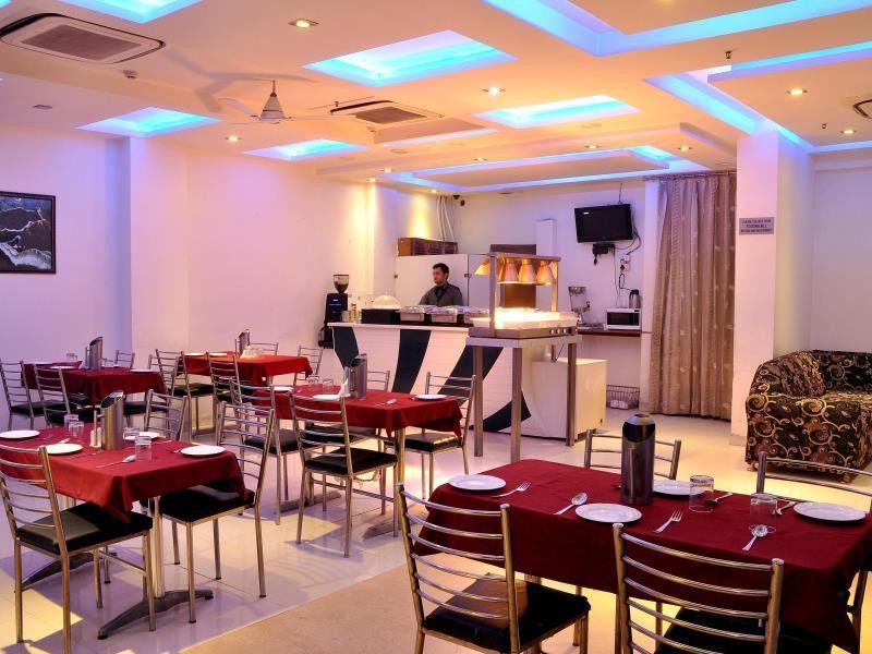 Hotel Delhi 55 -City Center New Delhi Exterior photo